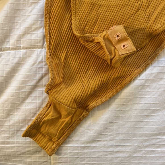 Urban Outfitters Out From Under Bree Ribbed Bodysuit S Yellow Long Sleeve - Picture 4 of 4